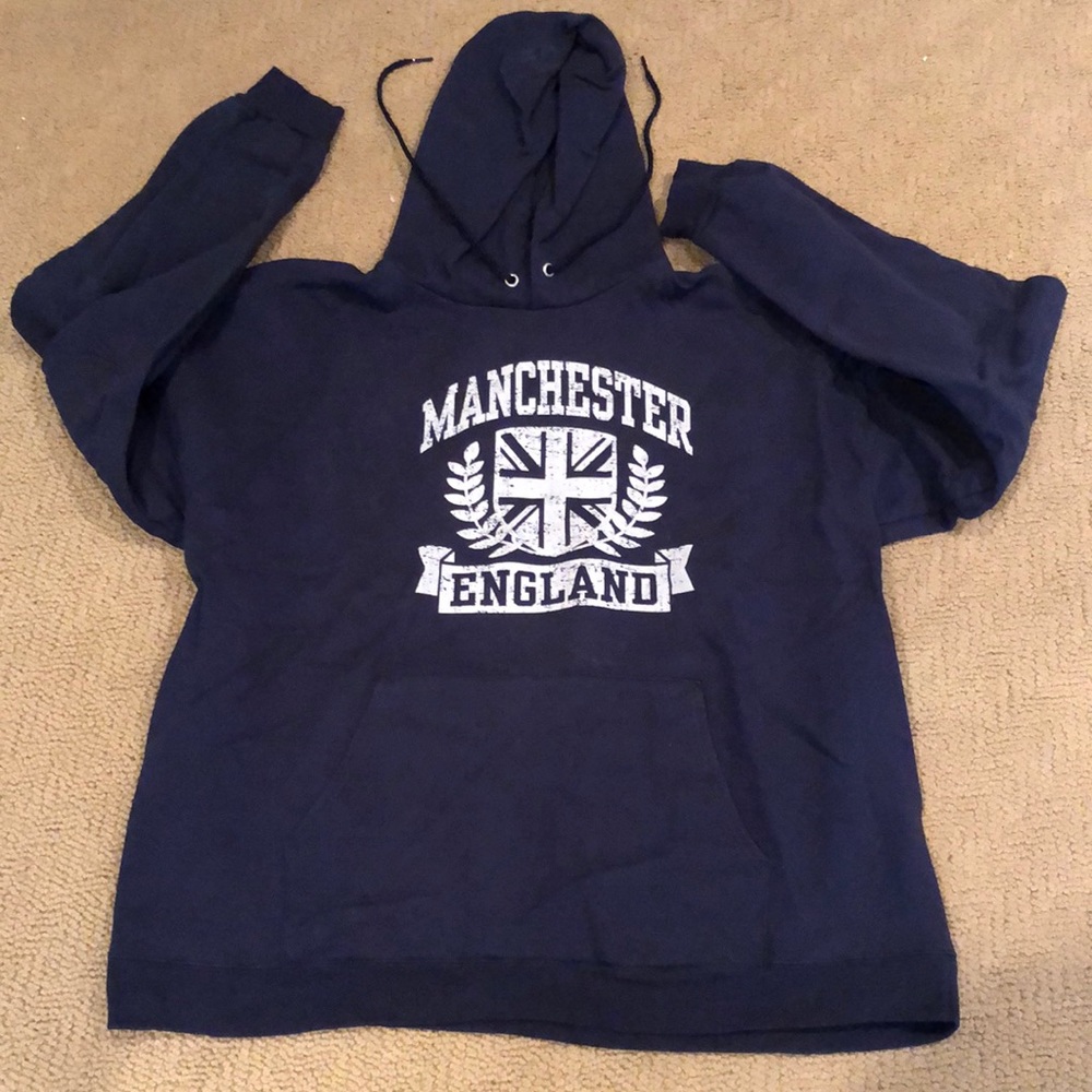NWOT Manchester England pullover sweatshirt hoodie